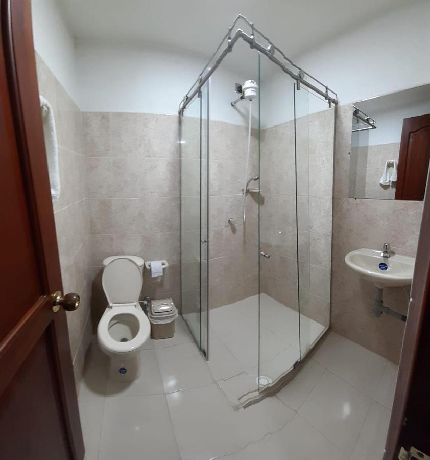 Hotel Jardin De Rosas Bagian luar foto